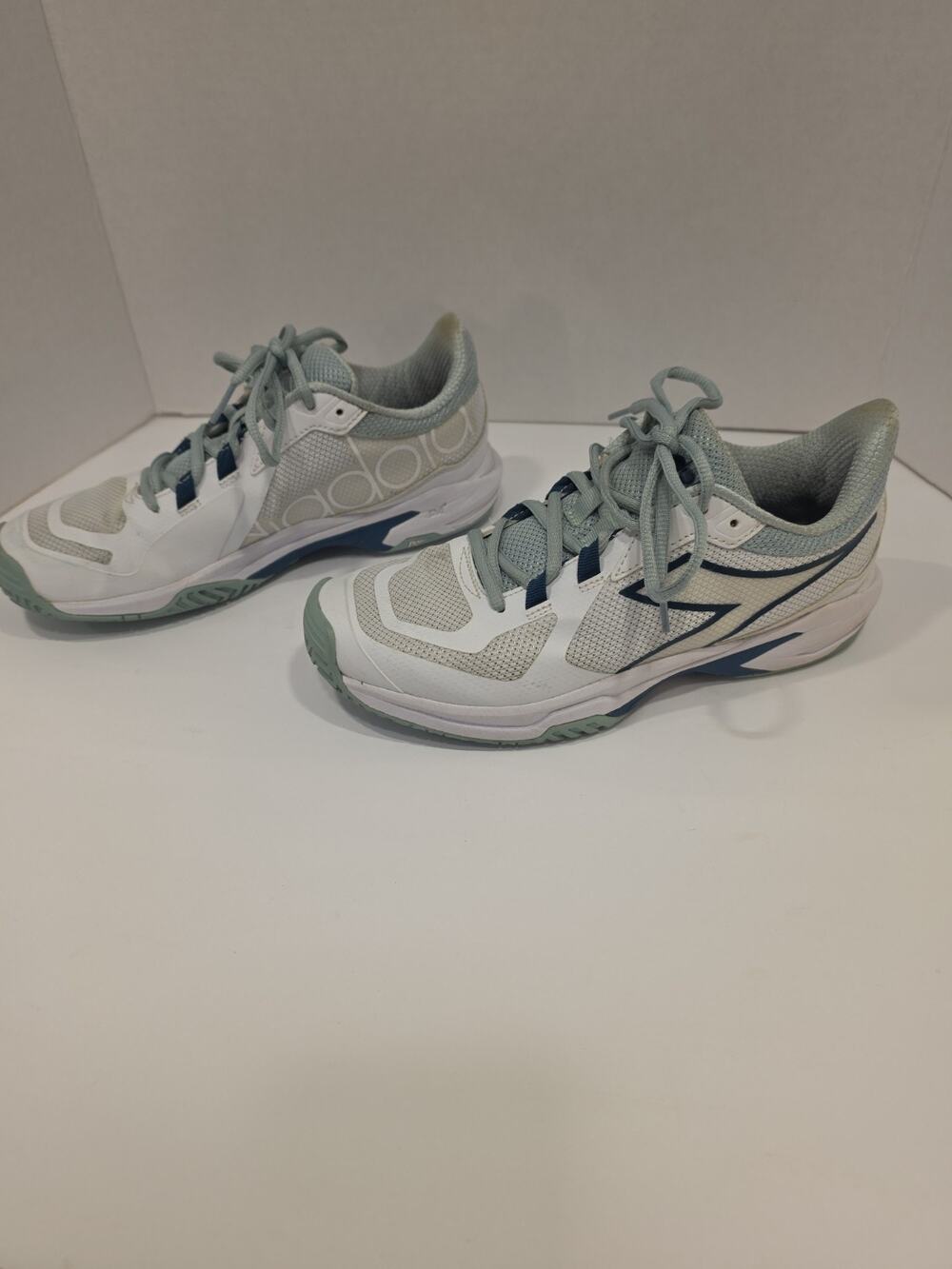 Pickleball Adidas Shoes Women's Size 8.5